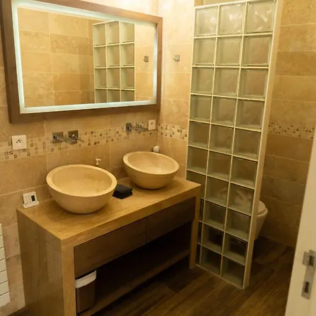 Bed & Breakfast Omarais Paris